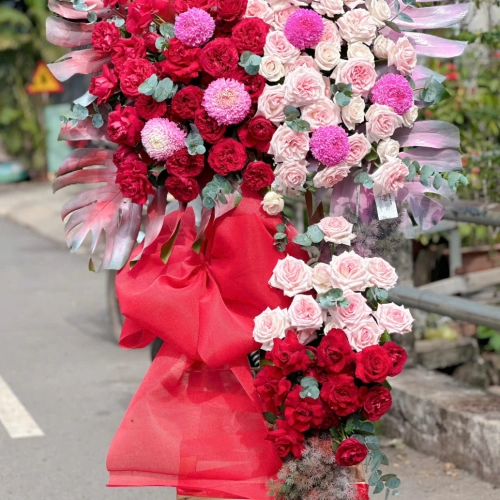 Kệ Hoa Chúc Mừng 25
