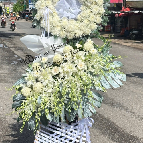 Kệ Hoa Tang Lễ 48