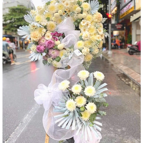 Kệ Hoa Tang Lễ 42