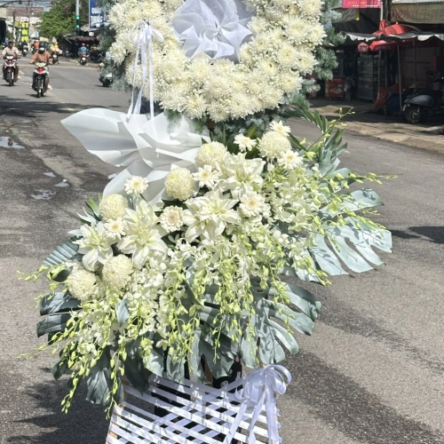Kệ Hoa Tang Lễ 20