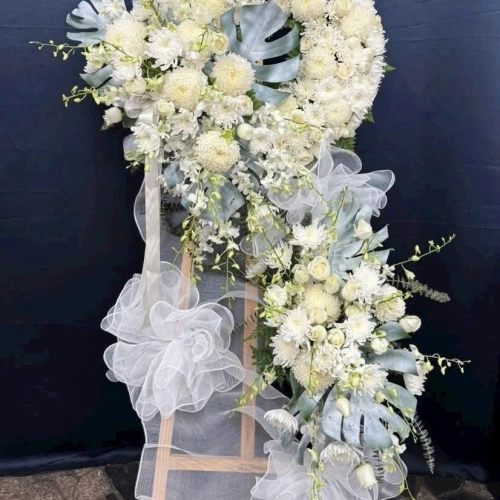 Kệ Hoa Tang Lễ 18