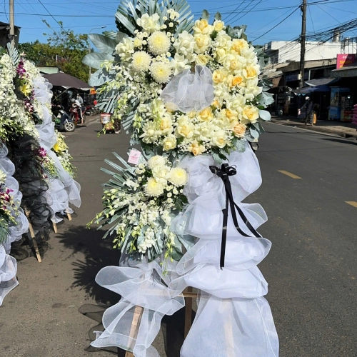 Kệ Hoa Tang Lễ 03