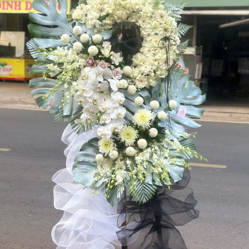 Kệ Hoa Tang Lễ 01